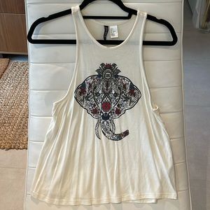 DIVIDED by H&M SMALL IVORY TANK WITH ELEPHANT INDIAN BOHO SPRING TRIBAL PRINT